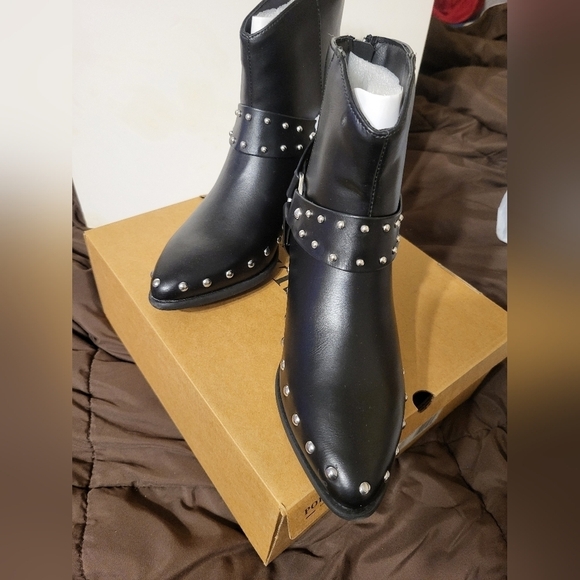 NIB Portland size 8 black studded boots - Picture 2 of 14